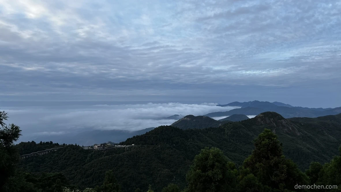 没有成海的云海